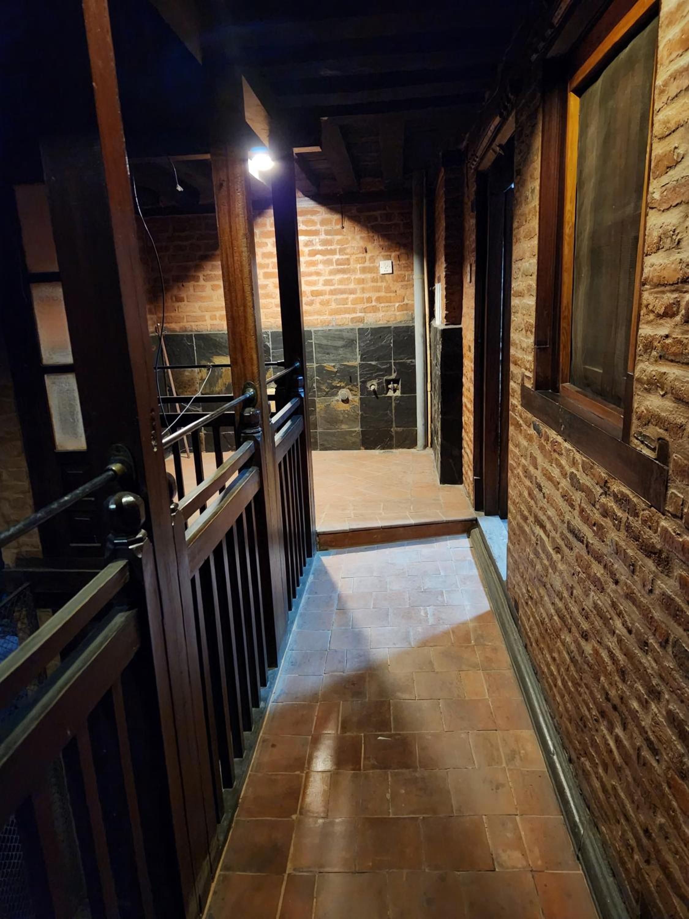 Heritage Apartment, Mattan