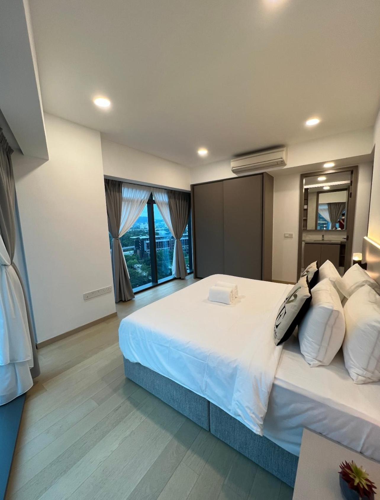 Eaton Residence KLCC By HM Costa Doro