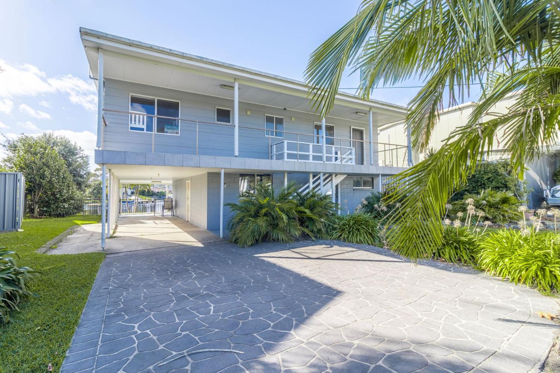 Unbeatable Waterfront Location