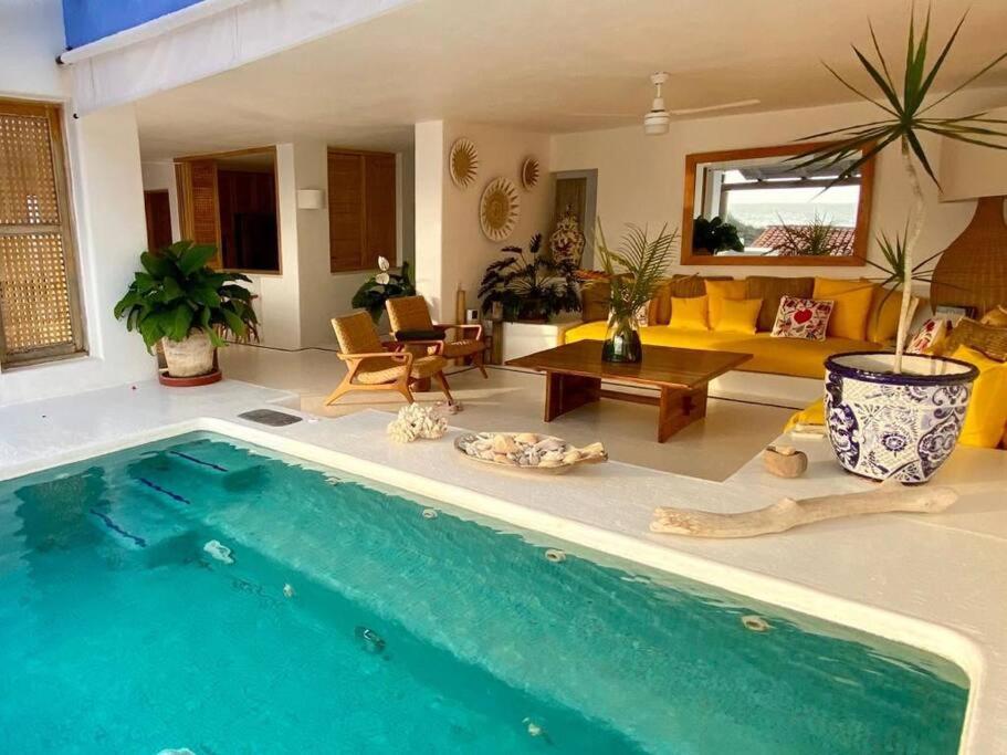 lounge