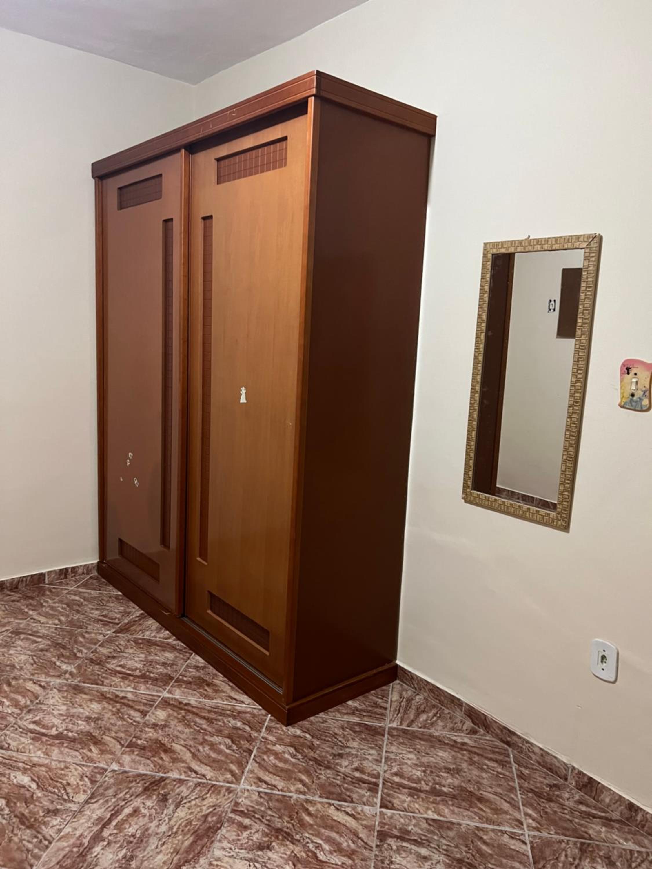Casa grande com piscina
