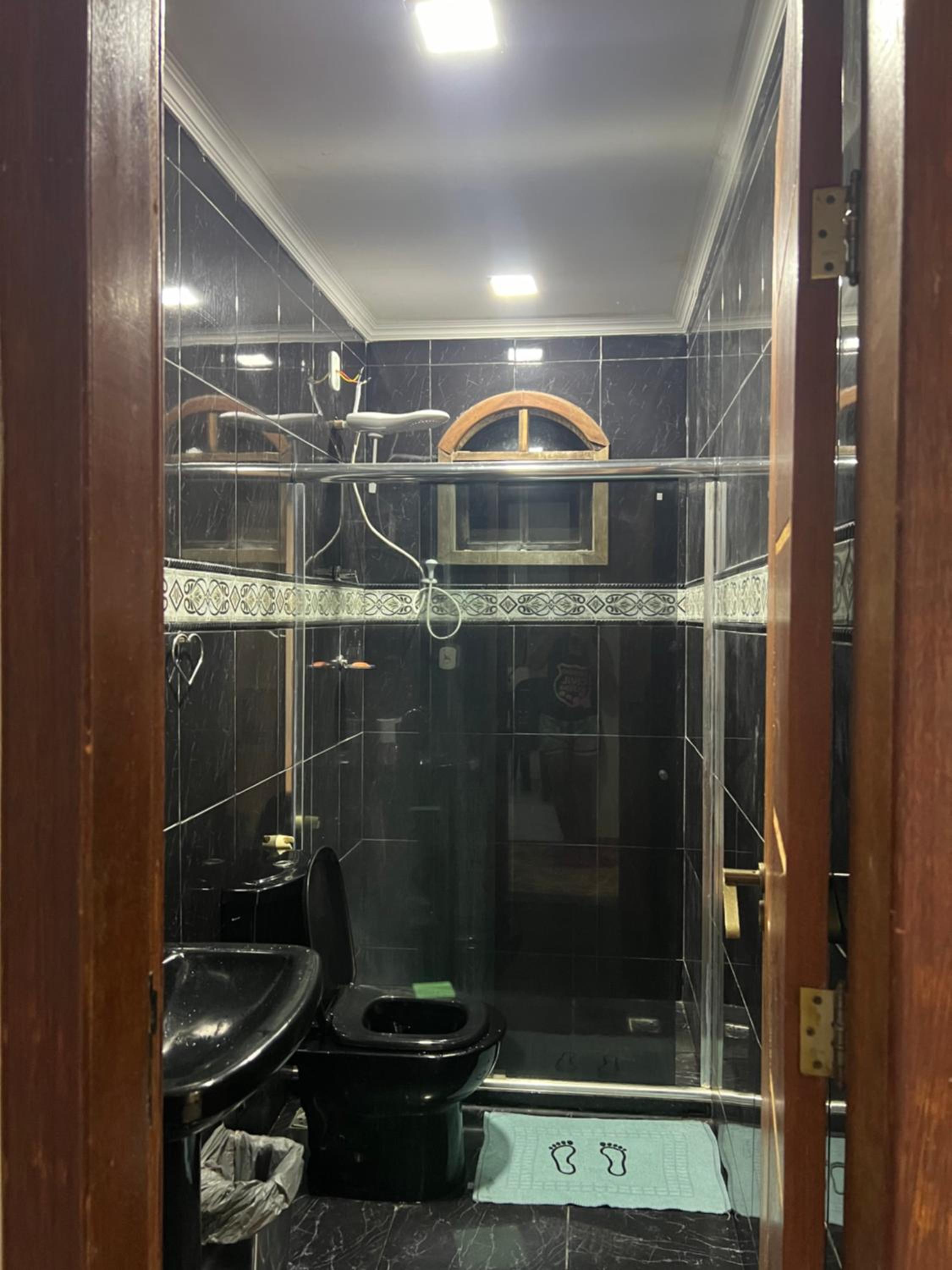 Casa grande com piscina