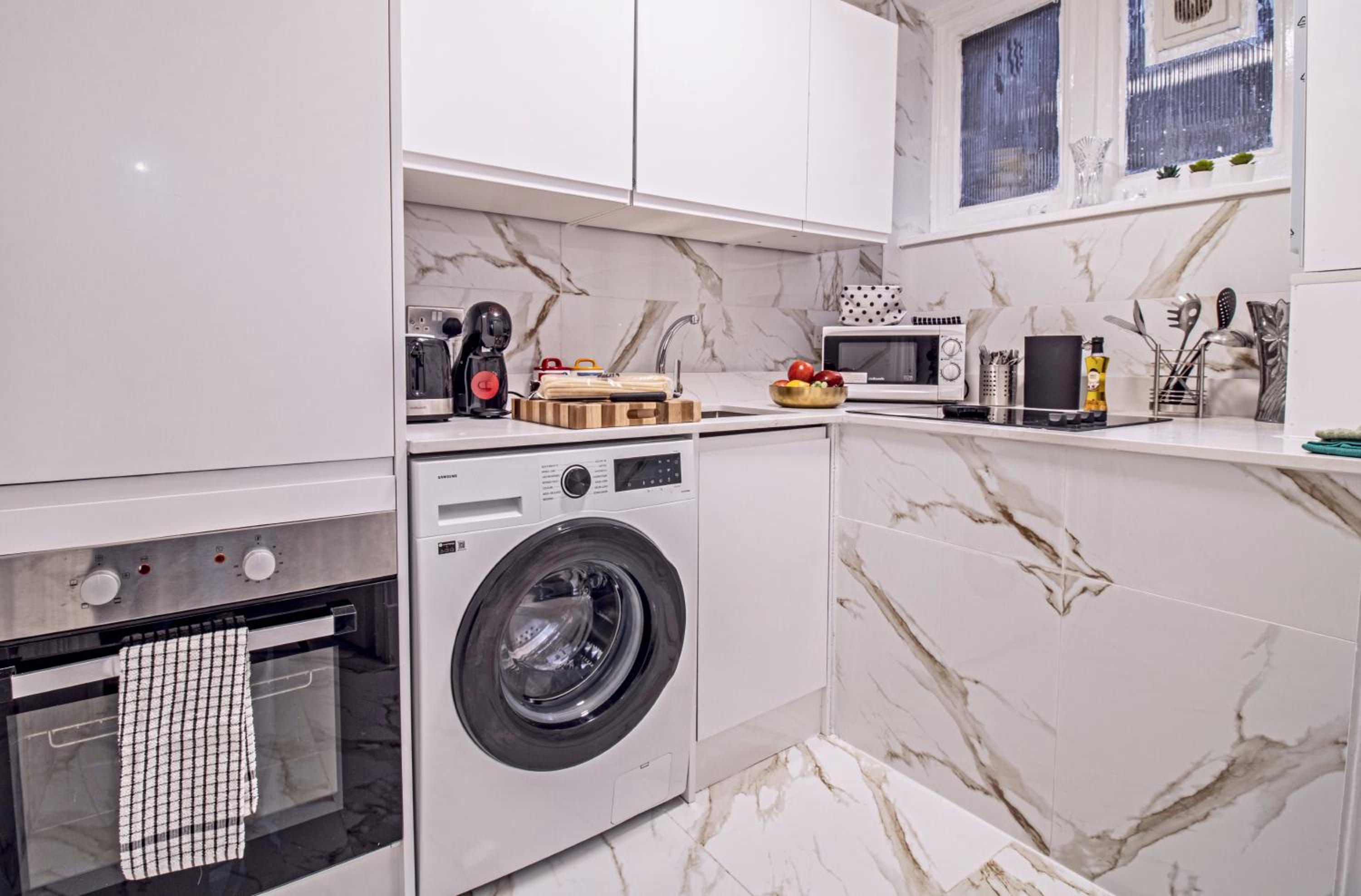 Luxurious Apartments on Oxford Street