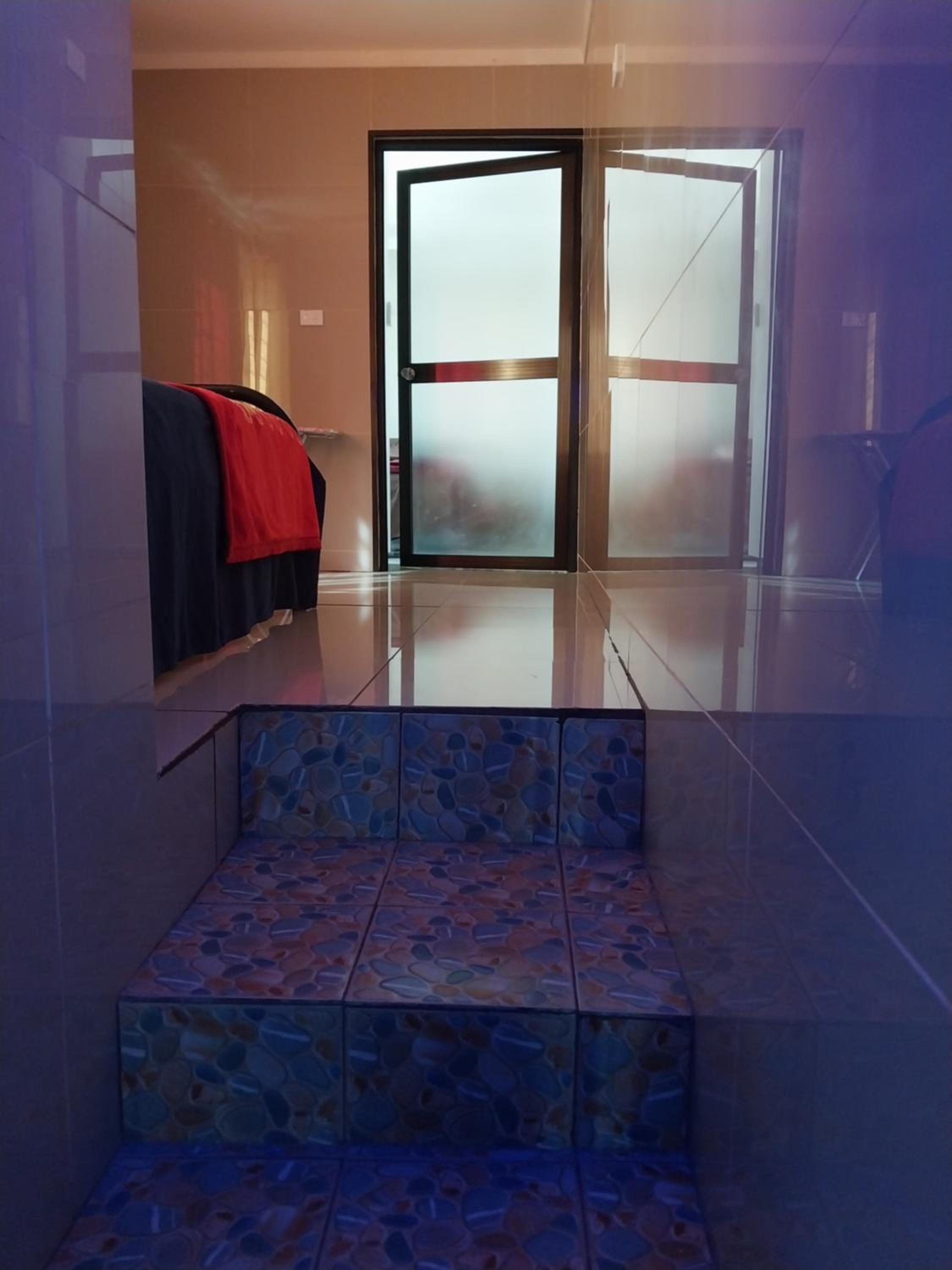 Shashi's Villa & Luxurious Apartments - view 20