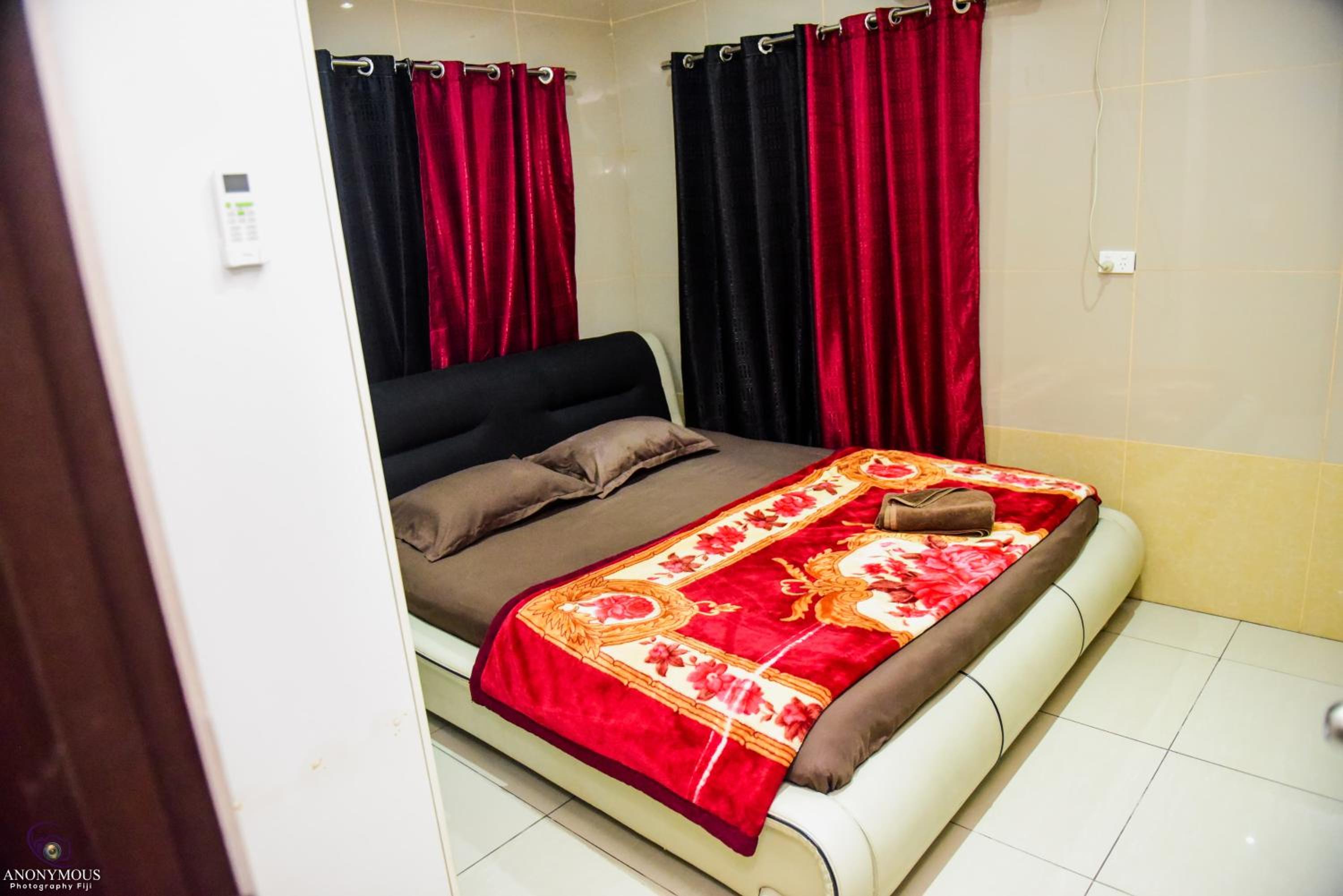 Shashi's Villa & Luxurious Apartments - view 18