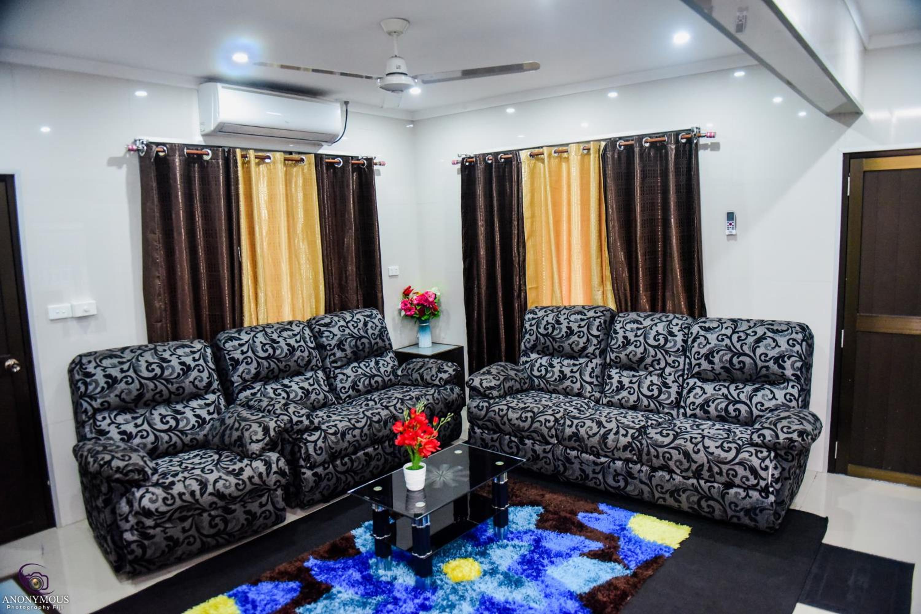 Shashi's Villa & Luxurious Apartments - view 16