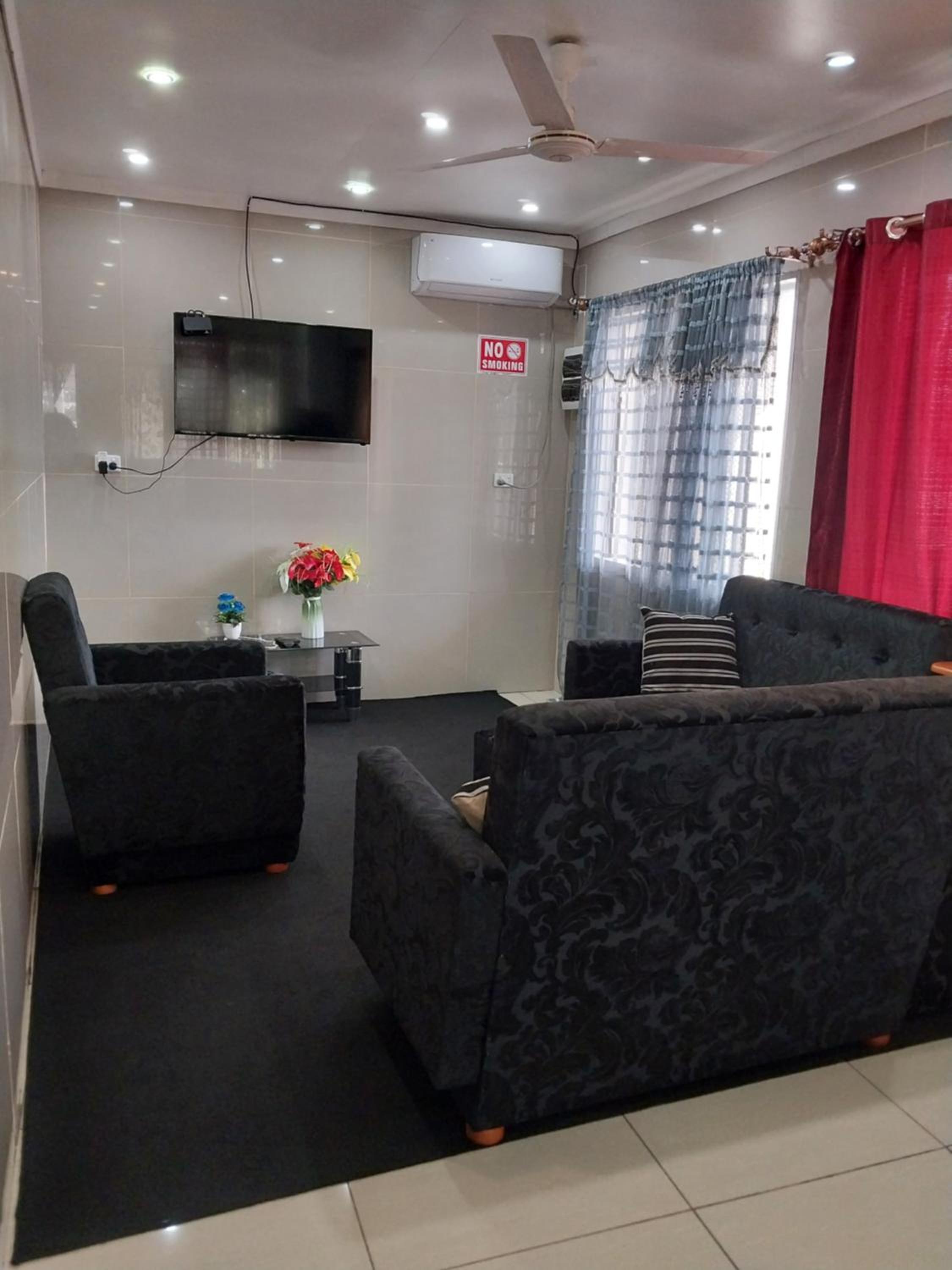 Shashi's Villa & Luxurious Apartments - view 17