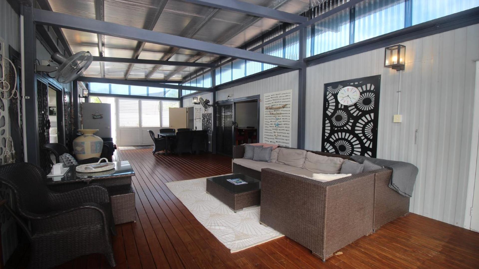 Breezeway On Horseshoe