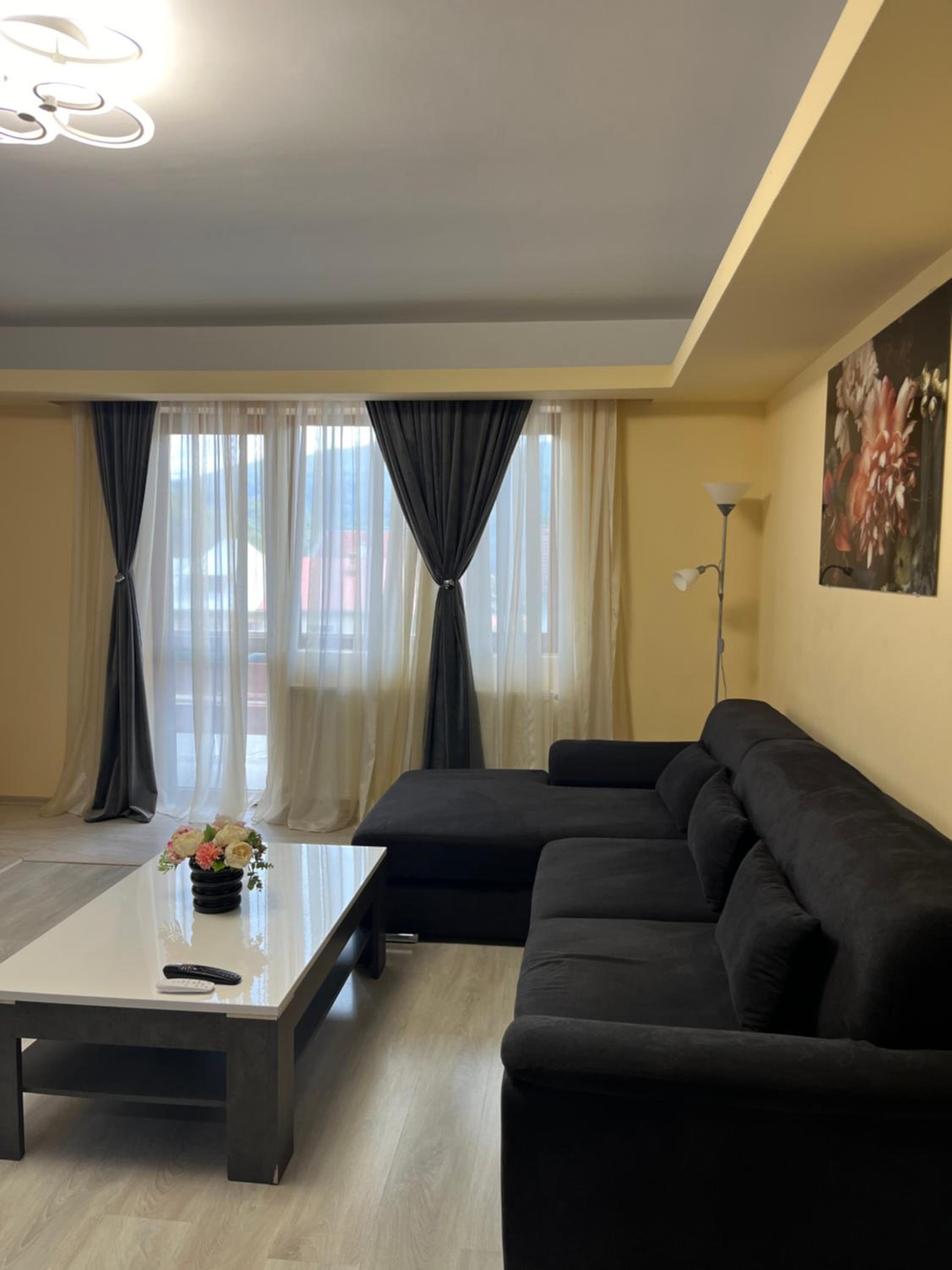 Chic Peak Apartment - Kalinderu Slope & View view 4