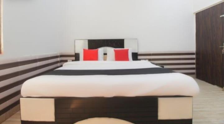 Hotel Vaibhav Palace Guest House