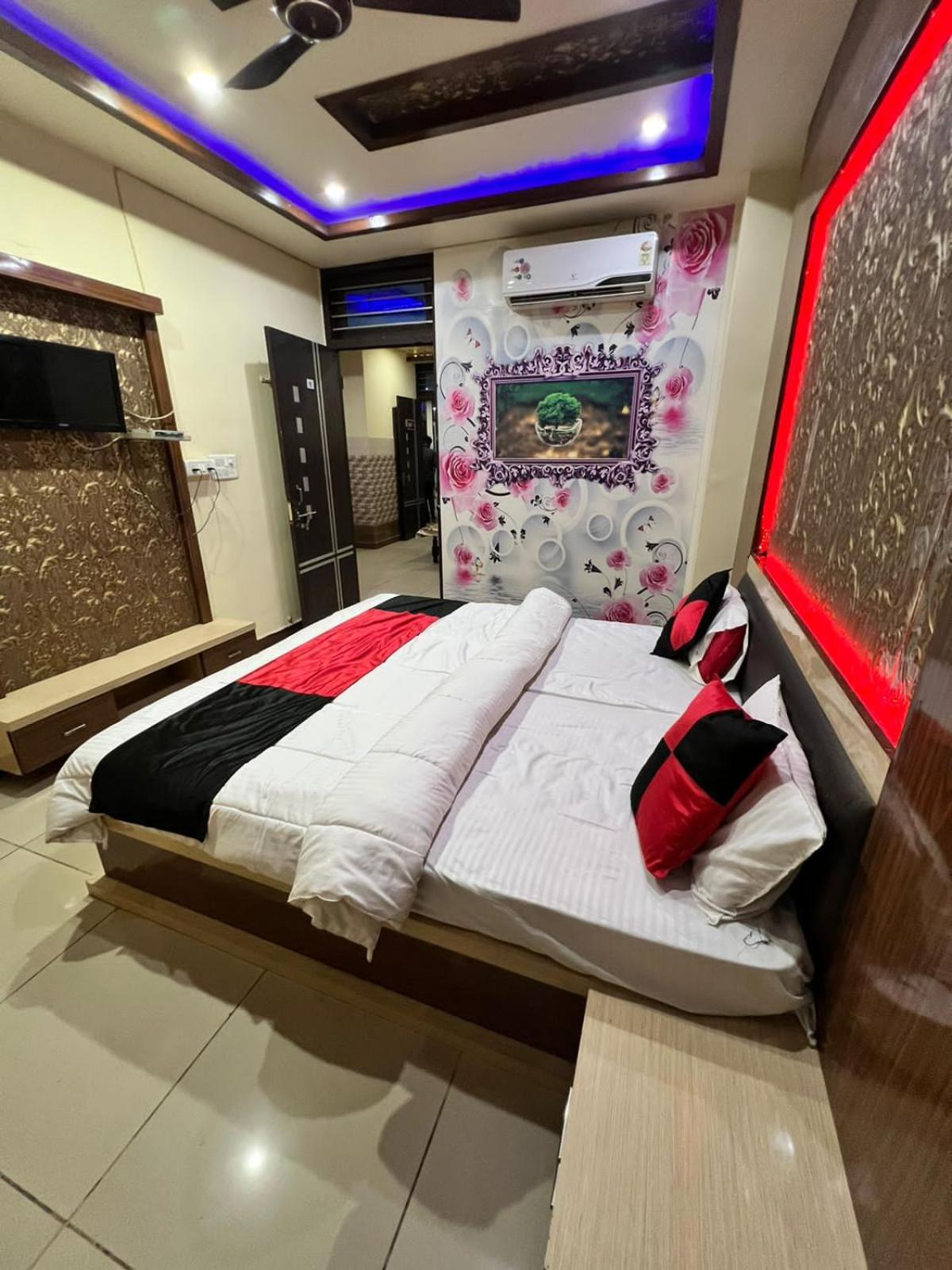 Hotel Vaibhav Palace Guest House