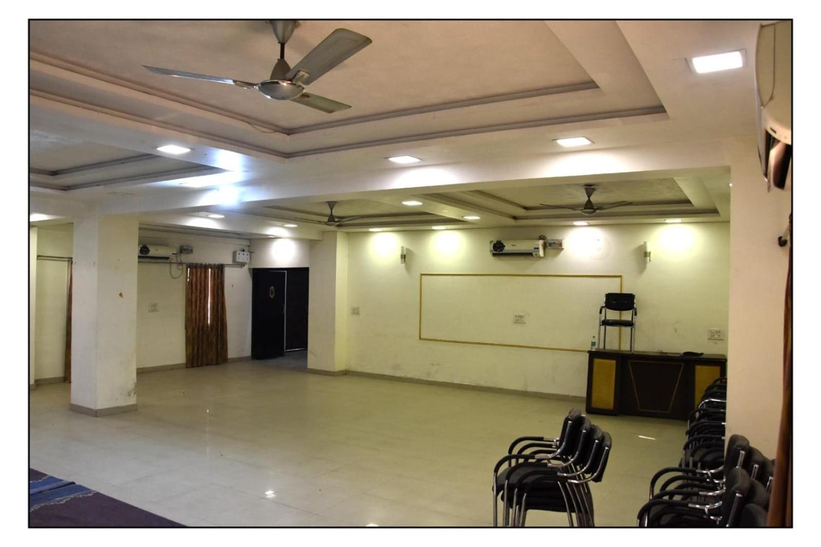 Hotel Vaibhav Palace Guest House