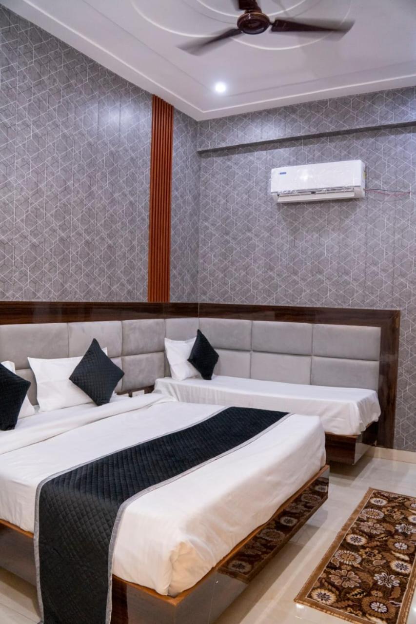 Hotel Vaibhav Palace Guest House