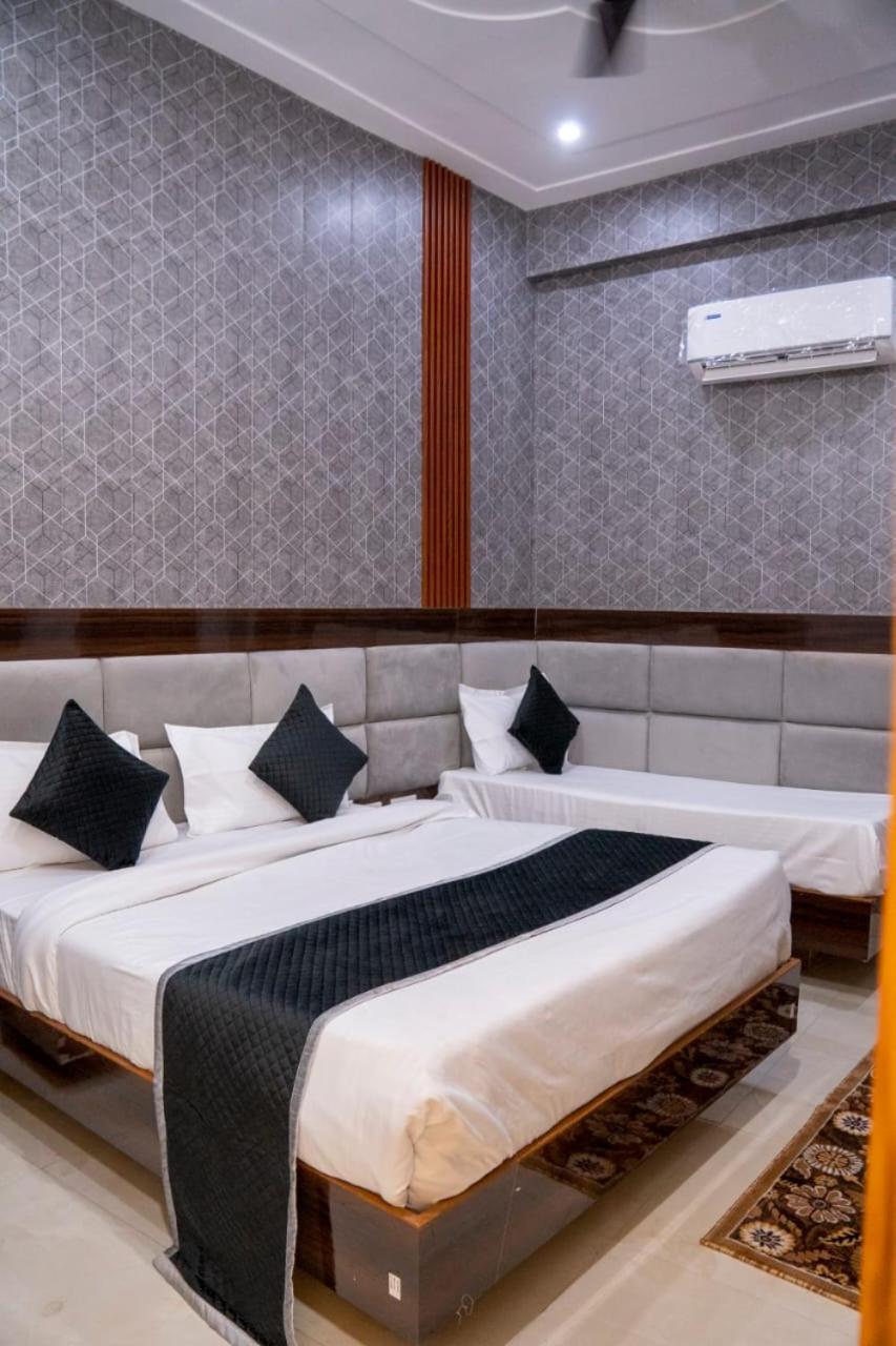 Hotel Vaibhav Palace Guest House