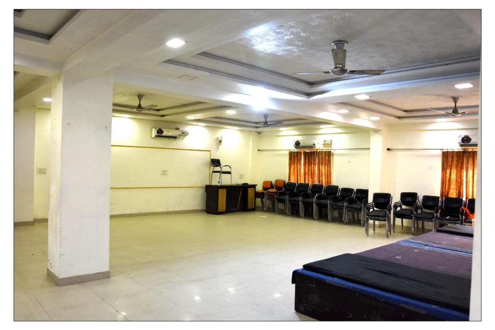 Hotel Vaibhav Palace Guest House