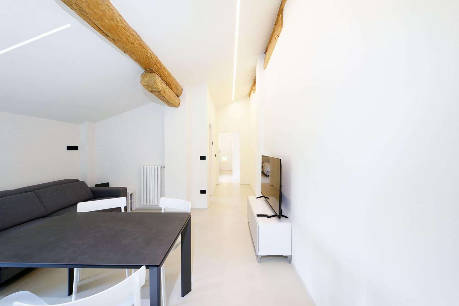 Cesare Apartments
