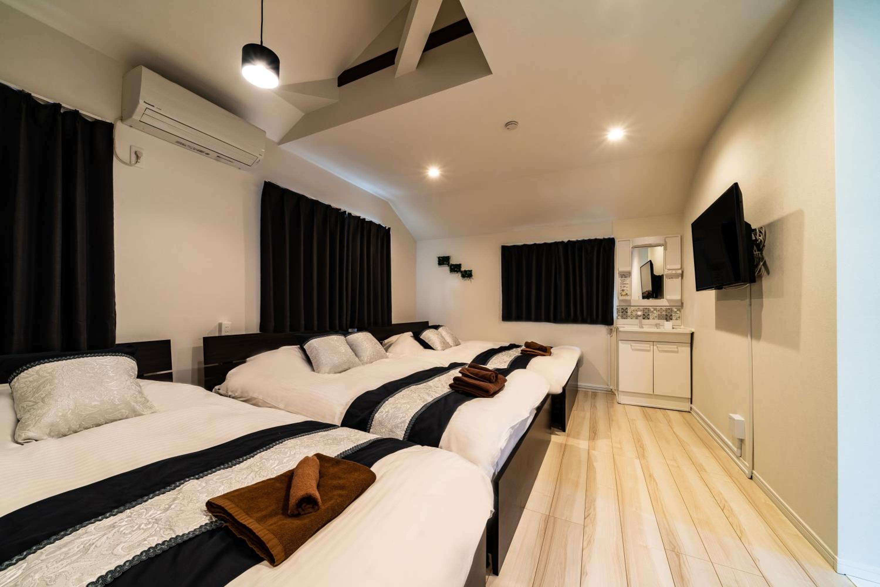 57, Higashi-Horikiri 1, Detached House for Rent