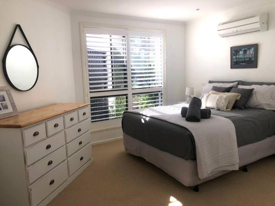 PRIVATE OCEAN FRONT, PET FRIENDLY OASIS!