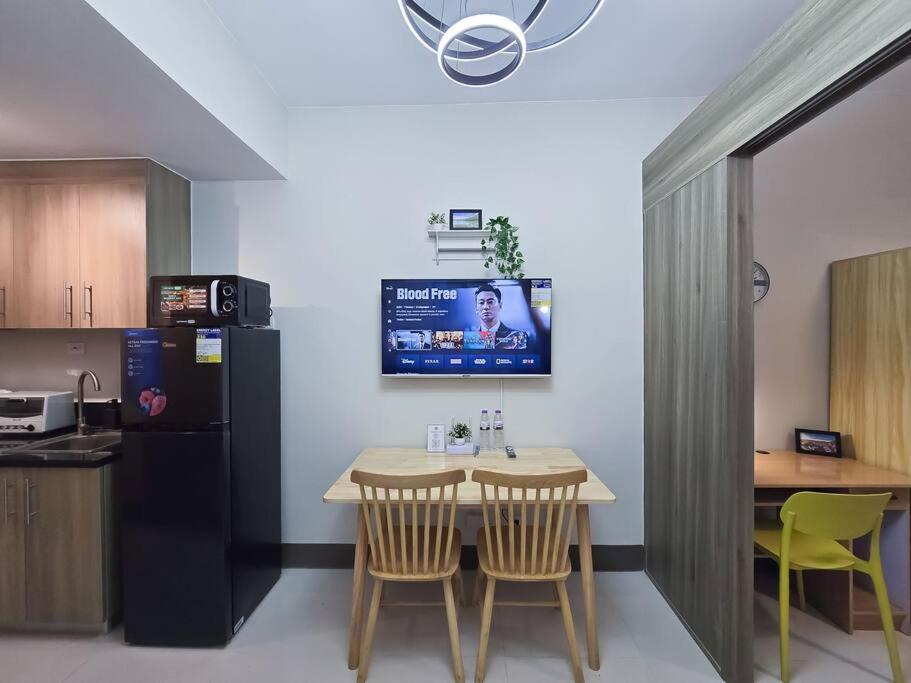 1BR Condotel with Balcony at FAME Residences #FM31