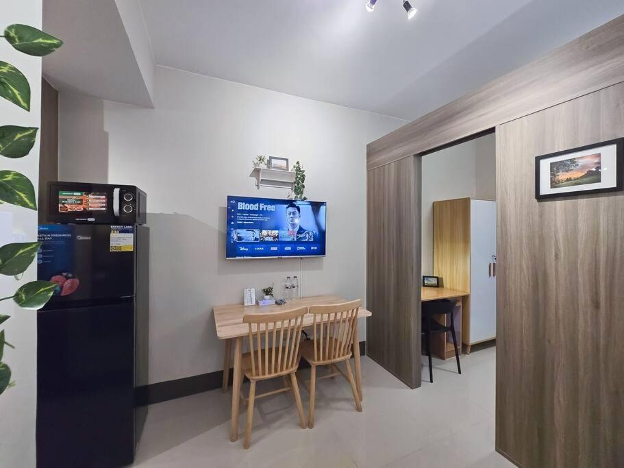 1BR Condotel with Balcony at FAME Residences #FM32 view 5