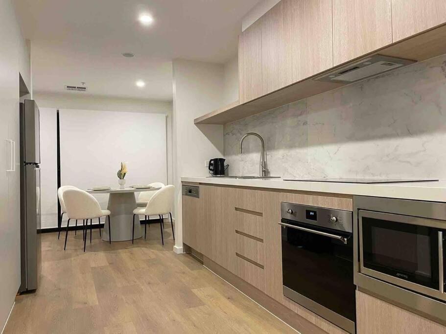 Lovely place in Bruce centre (2-bedroom-townhouse)