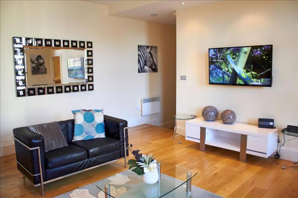 The Coral Suite view 5