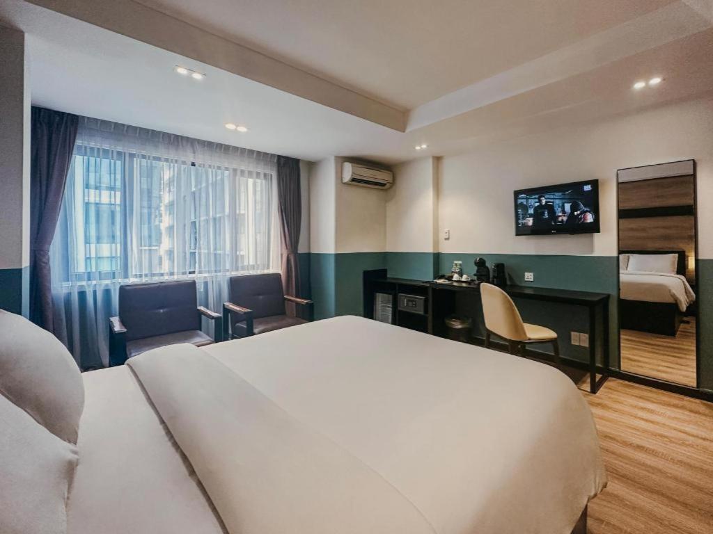 Chotel Ben Thanh 16