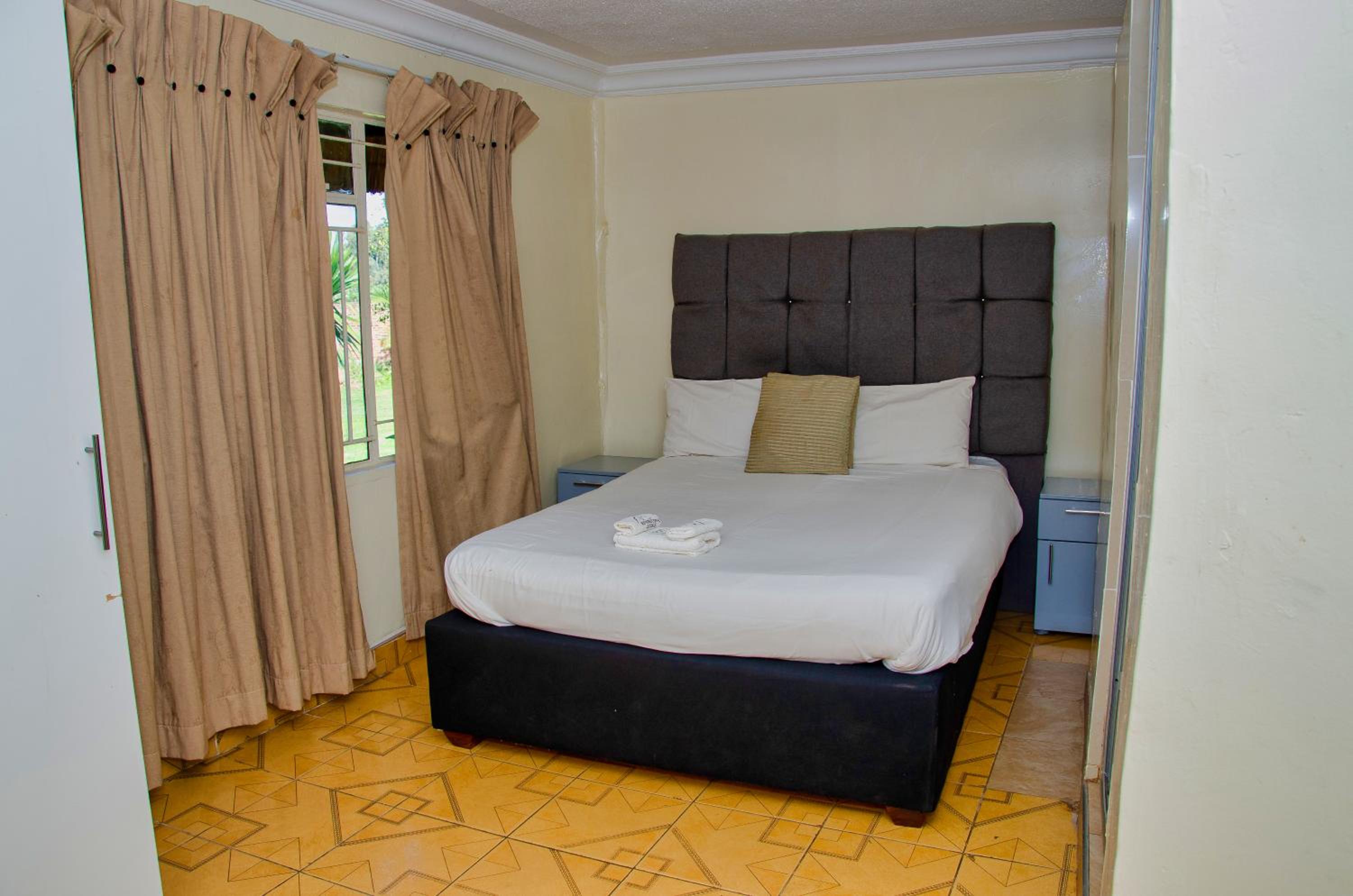 Riverstone Guest Lodge