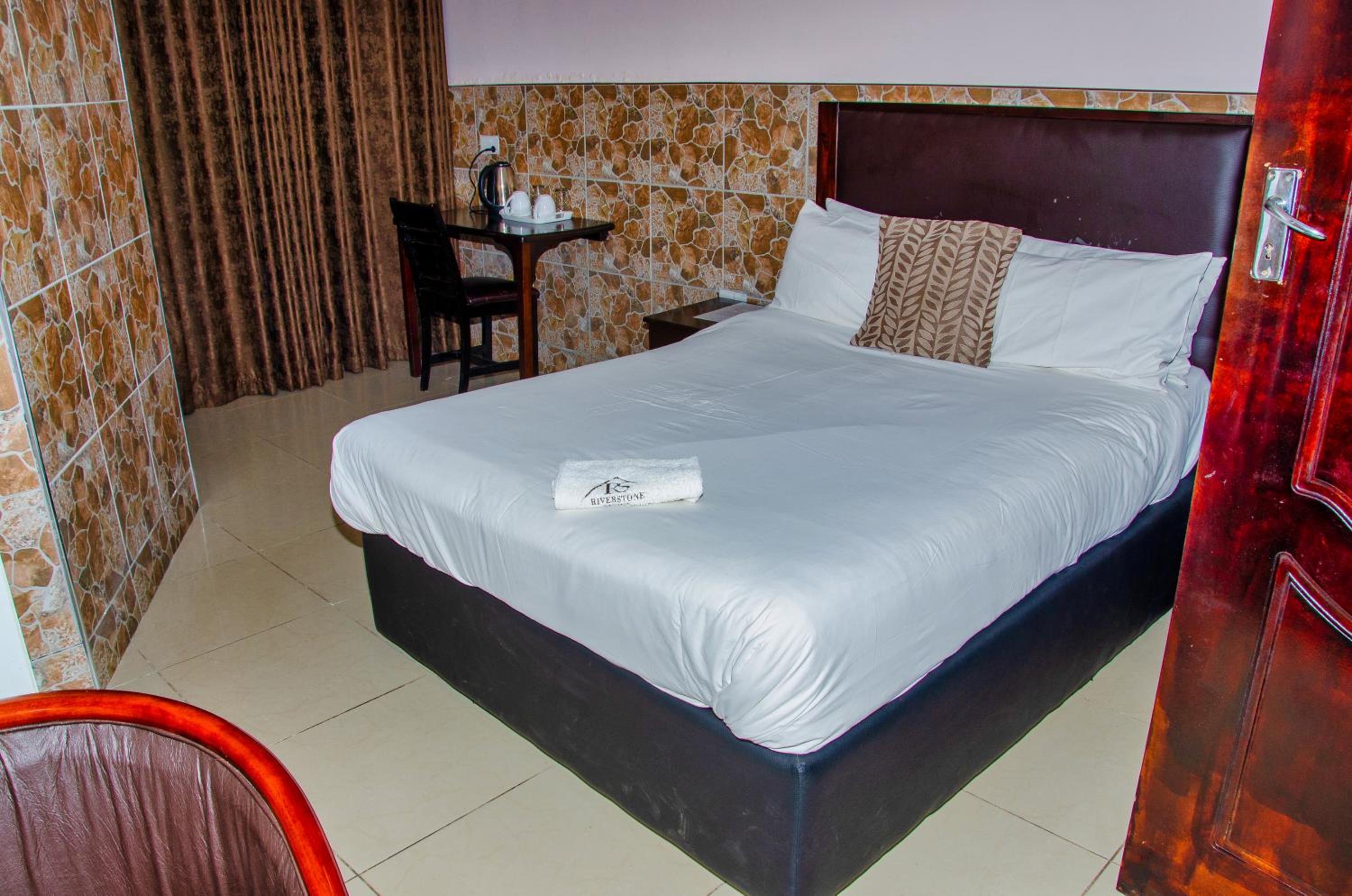Riverstone Guest Lodge