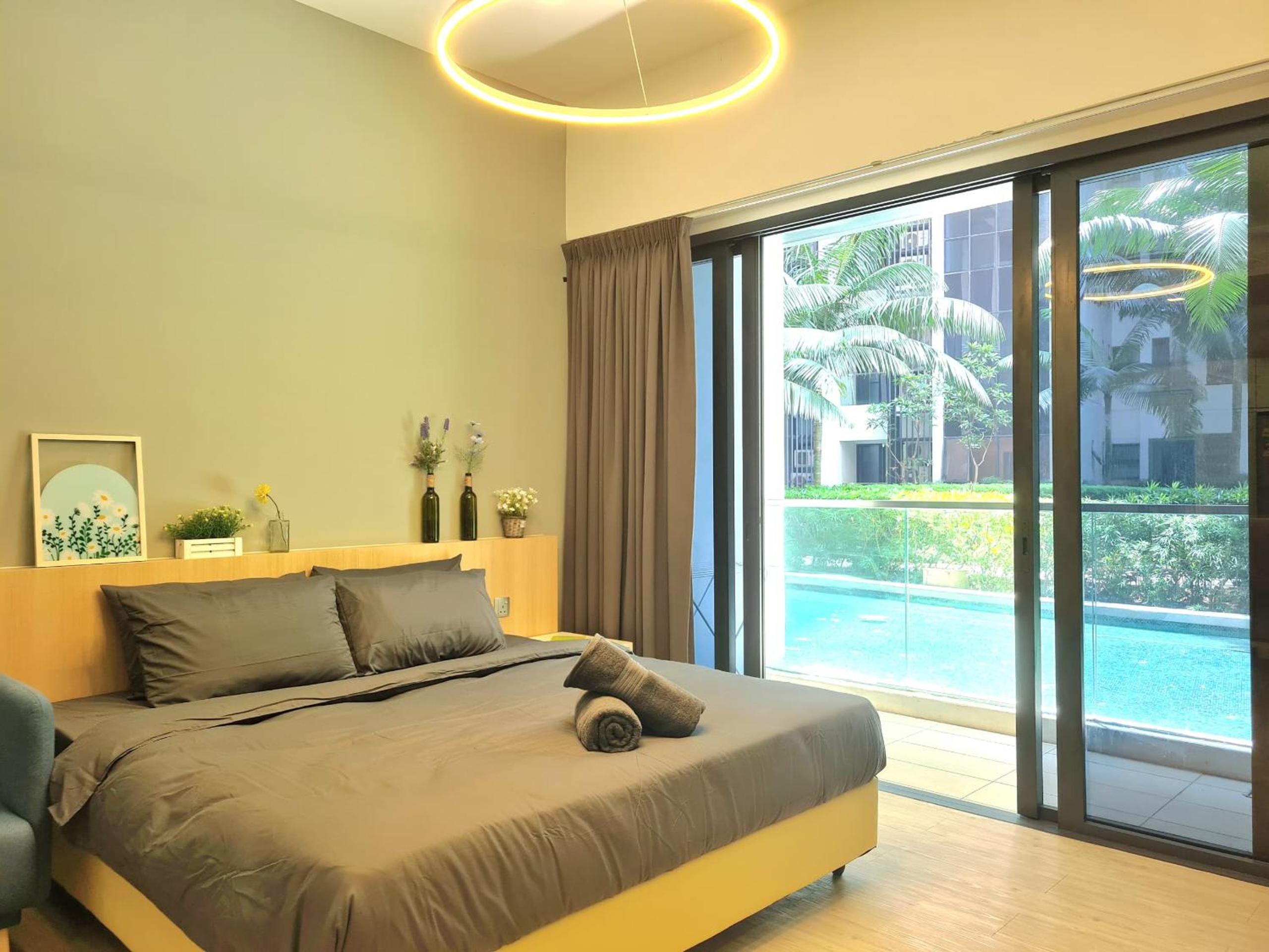 M city service suite KLCC
