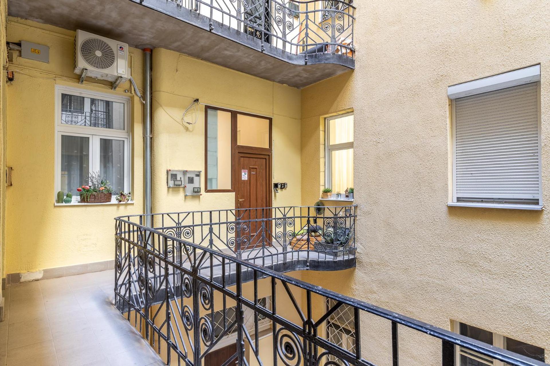 Star House Apartment
