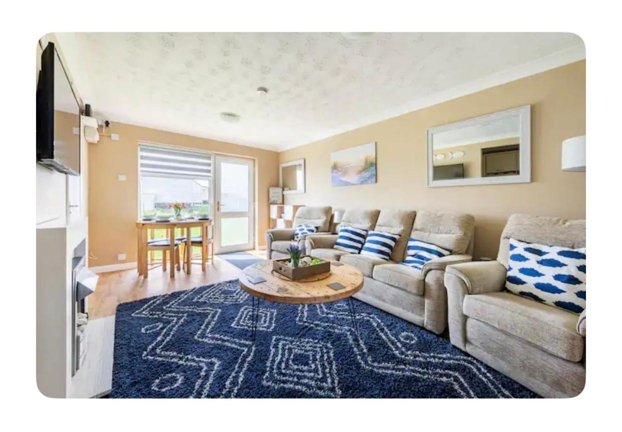 The Phoenix by the Sea- 2 bedroom flat in hunny