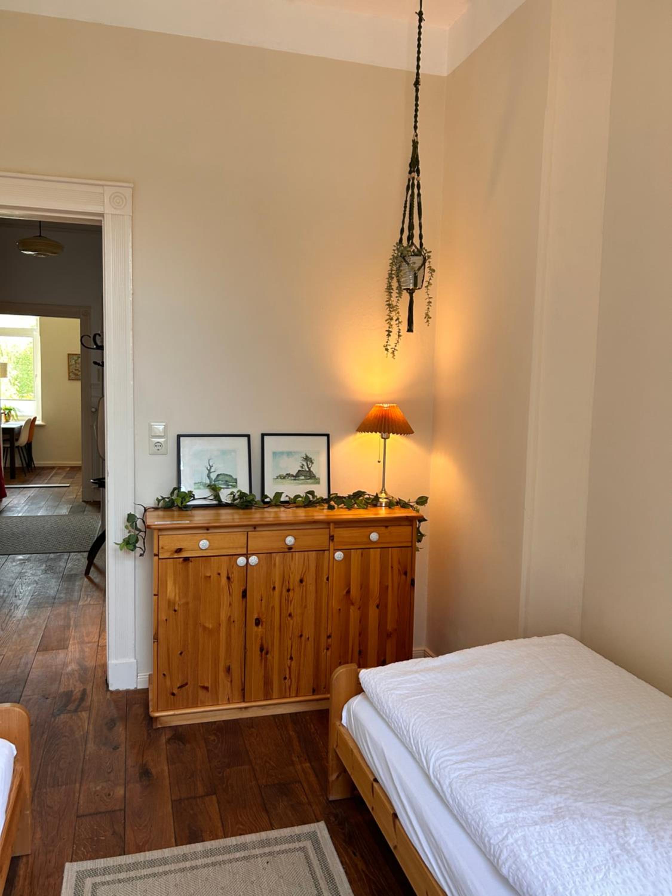 Schöne Altbauwohnung direkt an der Kesselschleuse!