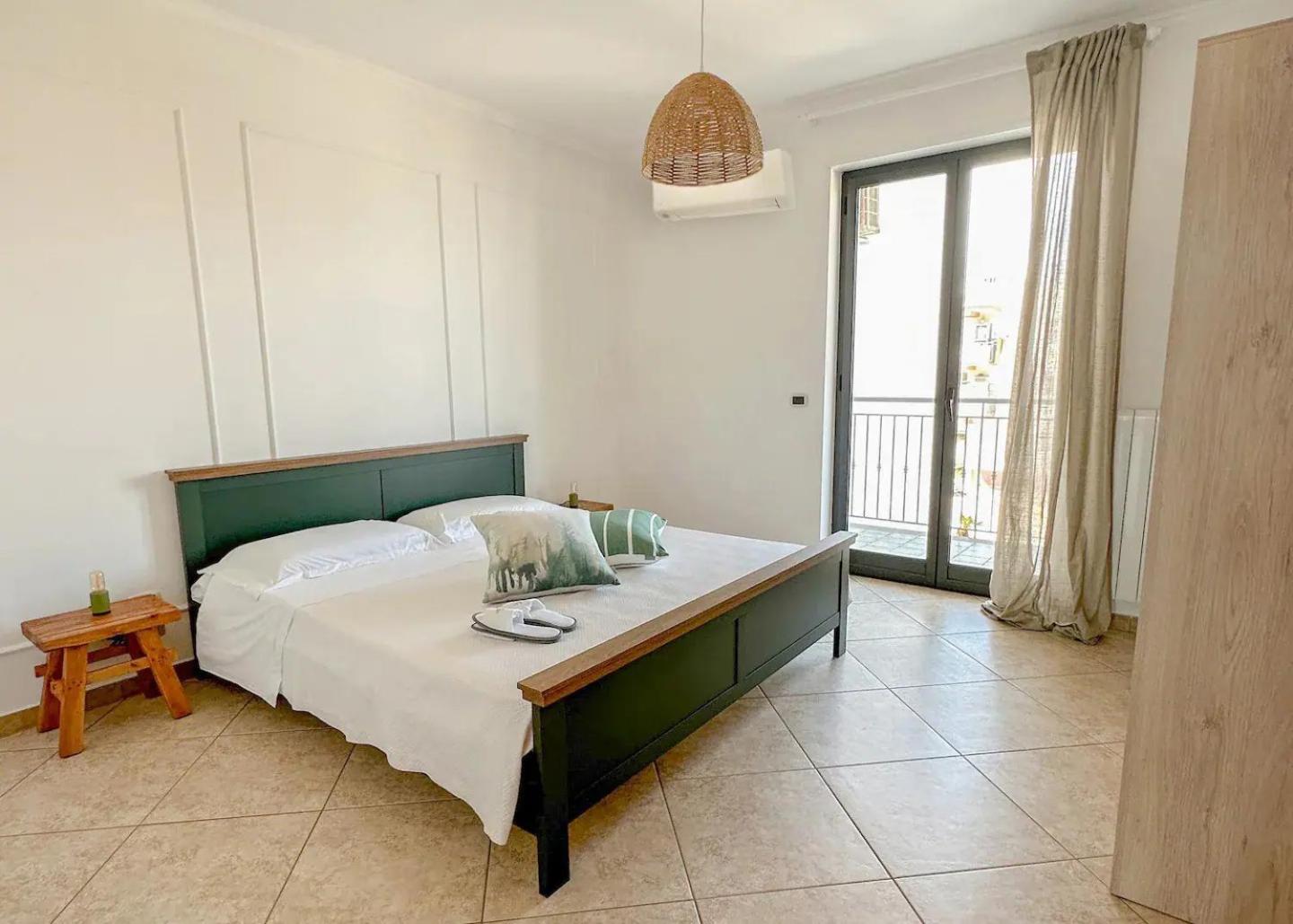 Central spacious apartment 10 min from the beach view 5