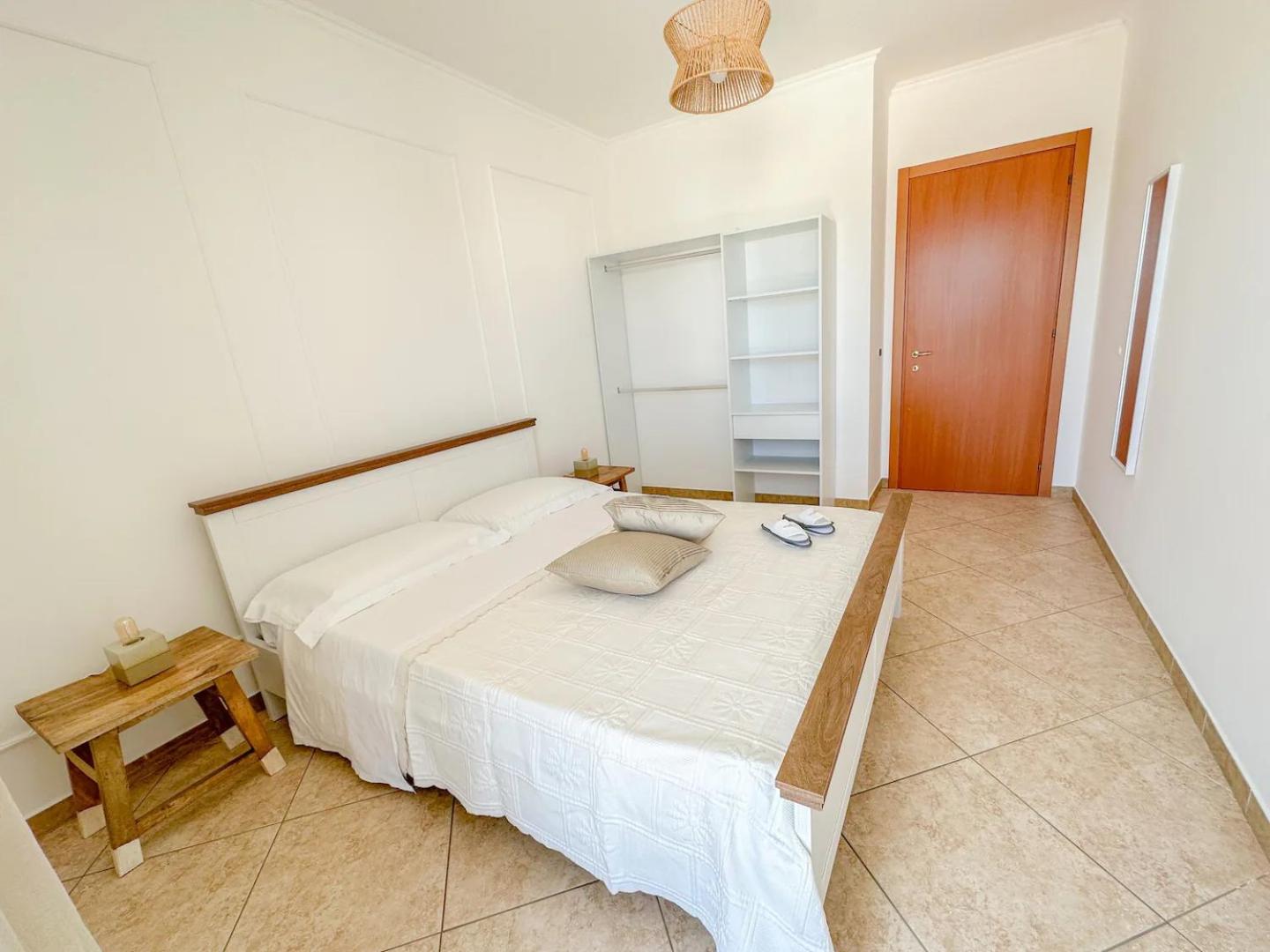 Central spacious apartment 10 min from the beach view 4
