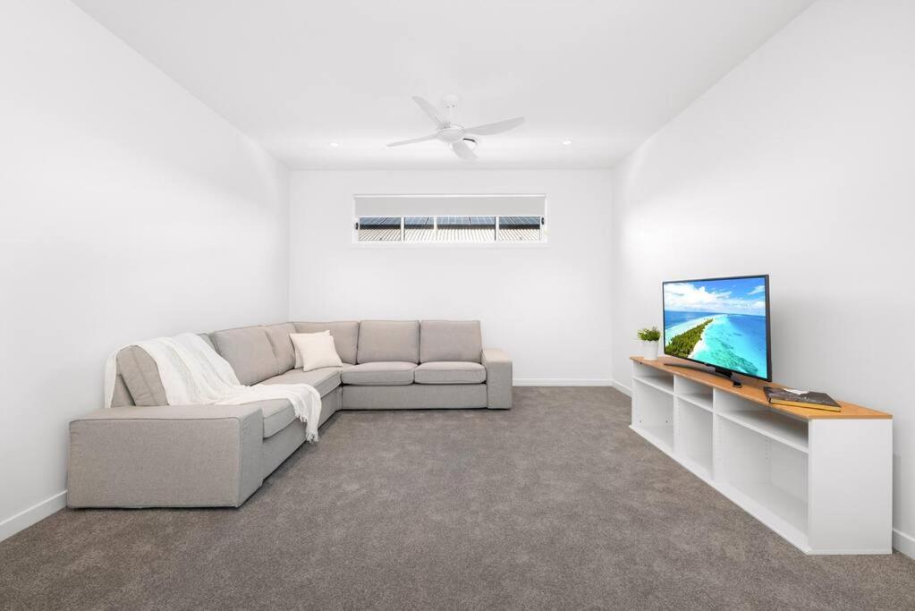 Luxury House with Pool, close to CBD