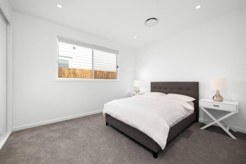 Luxury House with Pool, close to CBD