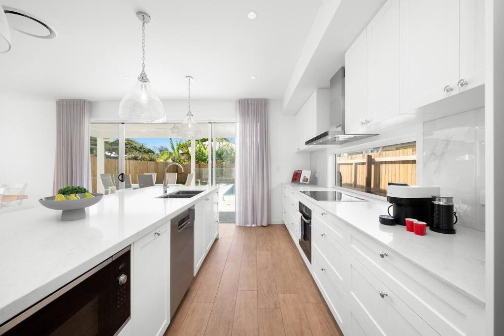Luxury House with Pool, close to CBD