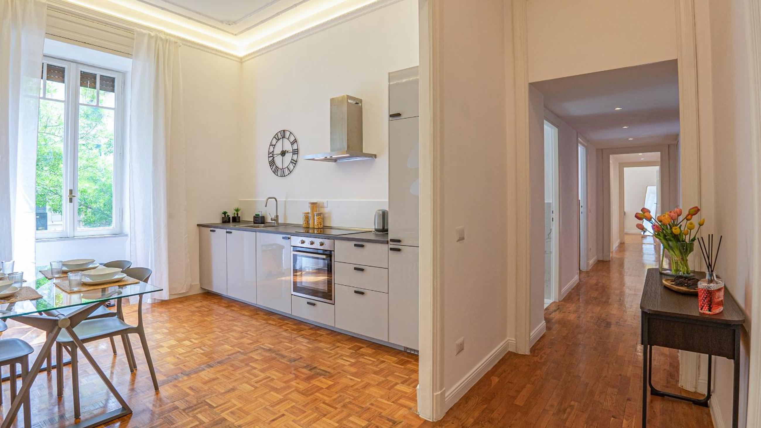 Domus San Giovanni Elegant Apartment