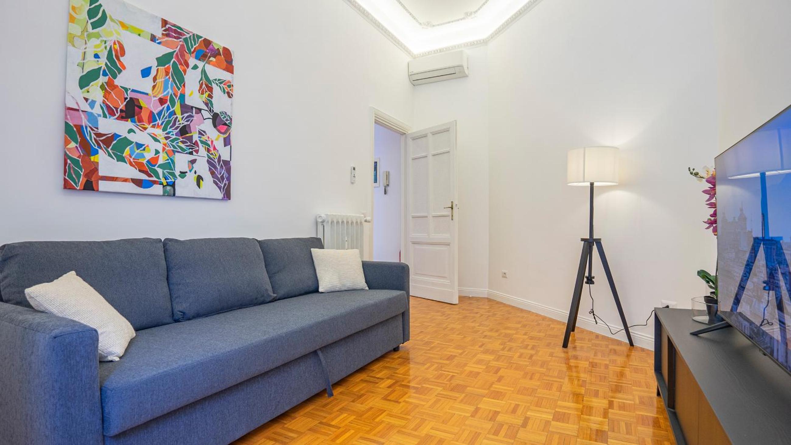 Domus San Giovanni Elegant Apartment