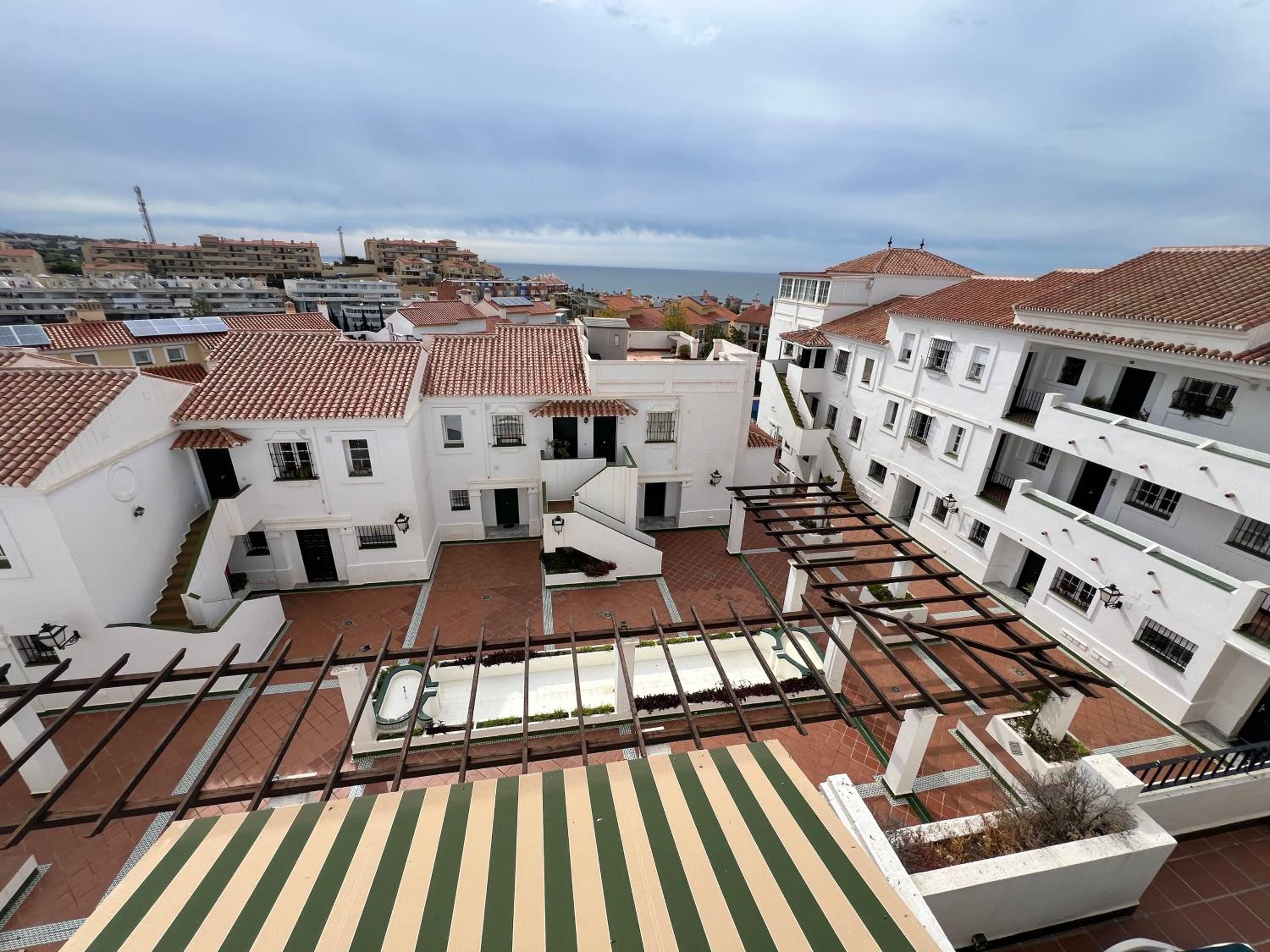 Nuestro Atico con vistas al Mar Terraza, Piscina y Parking
