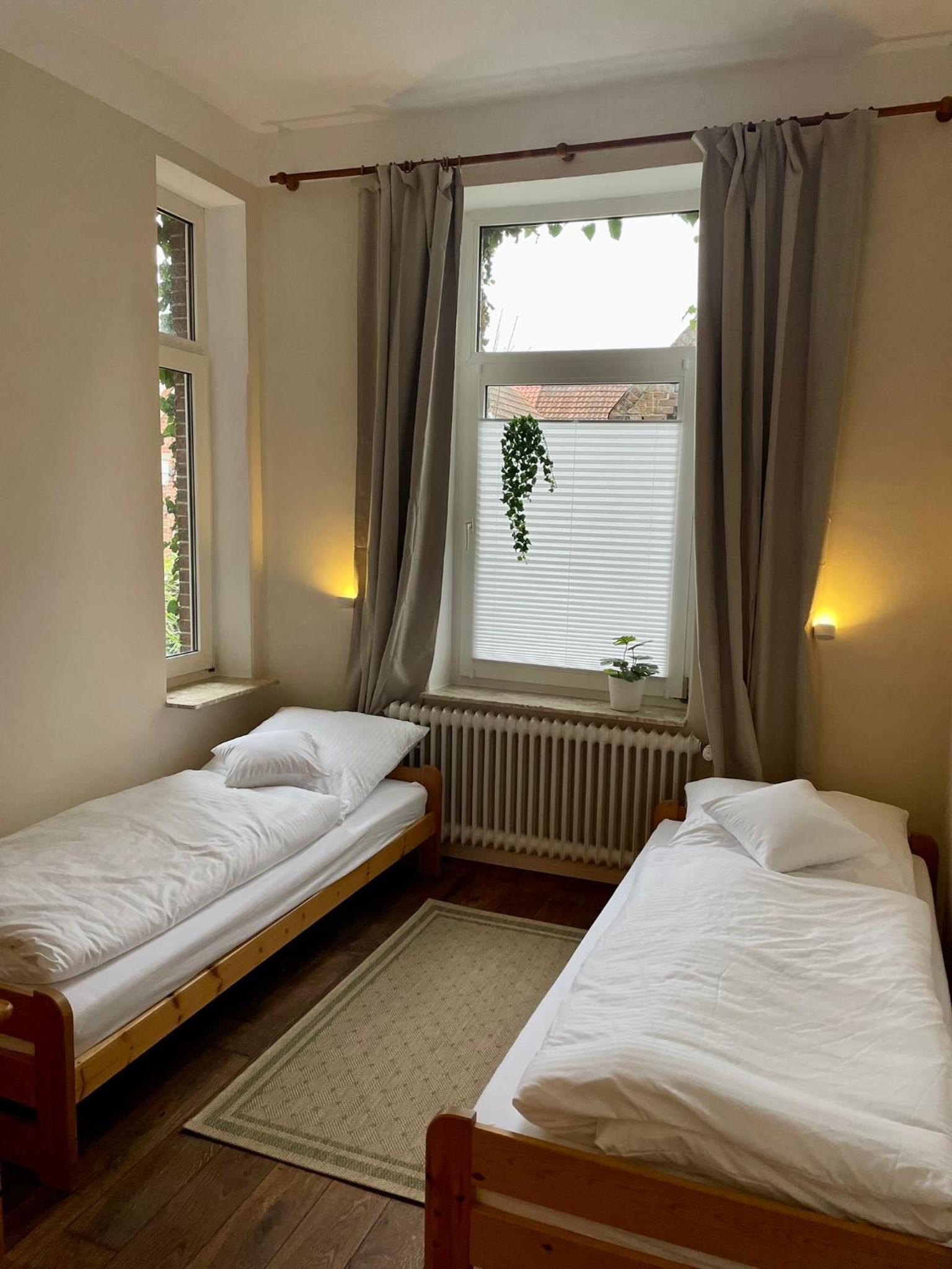 Schöne Altbauwohnung direkt an der Kesselschleuse!