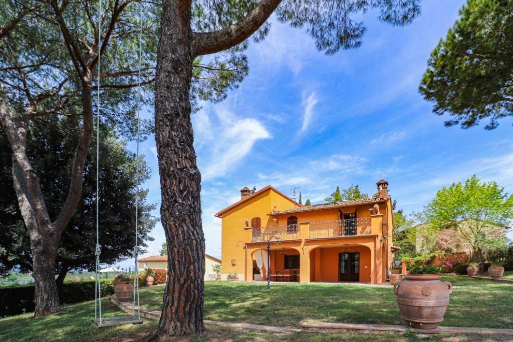 VILLA TOSCANA - PISCINA PRIVATA E JACUZZI -CERTALDO