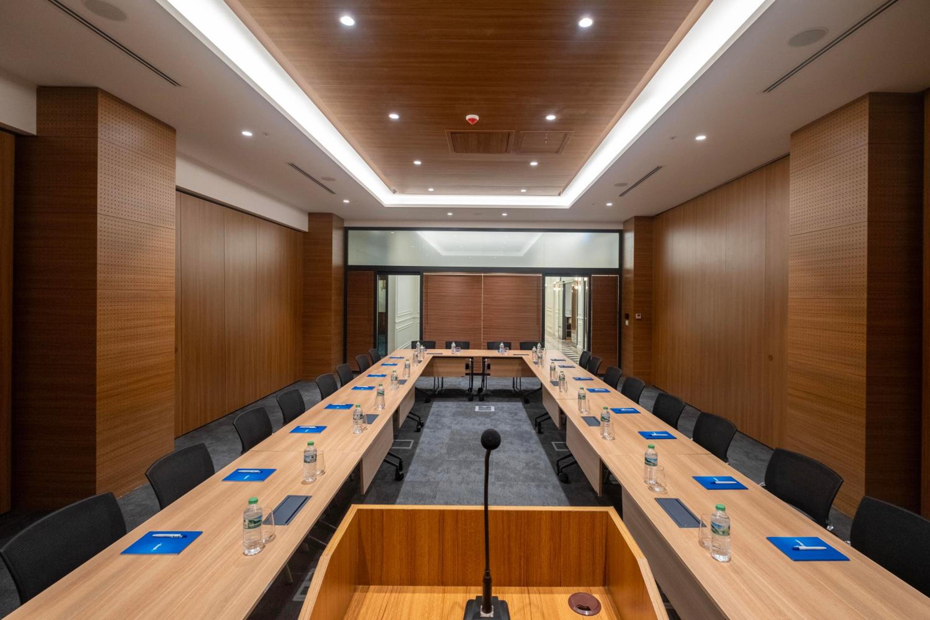 New Inn Hotel Old Town - Image 15