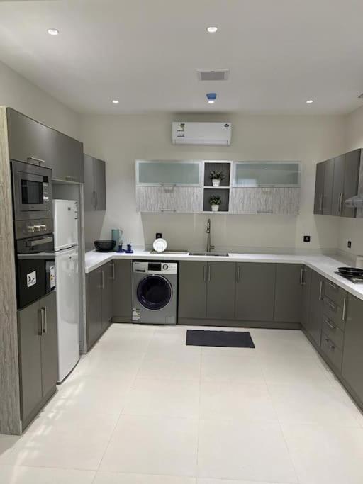 Nuzul R101 - Furnished Modern Apartment