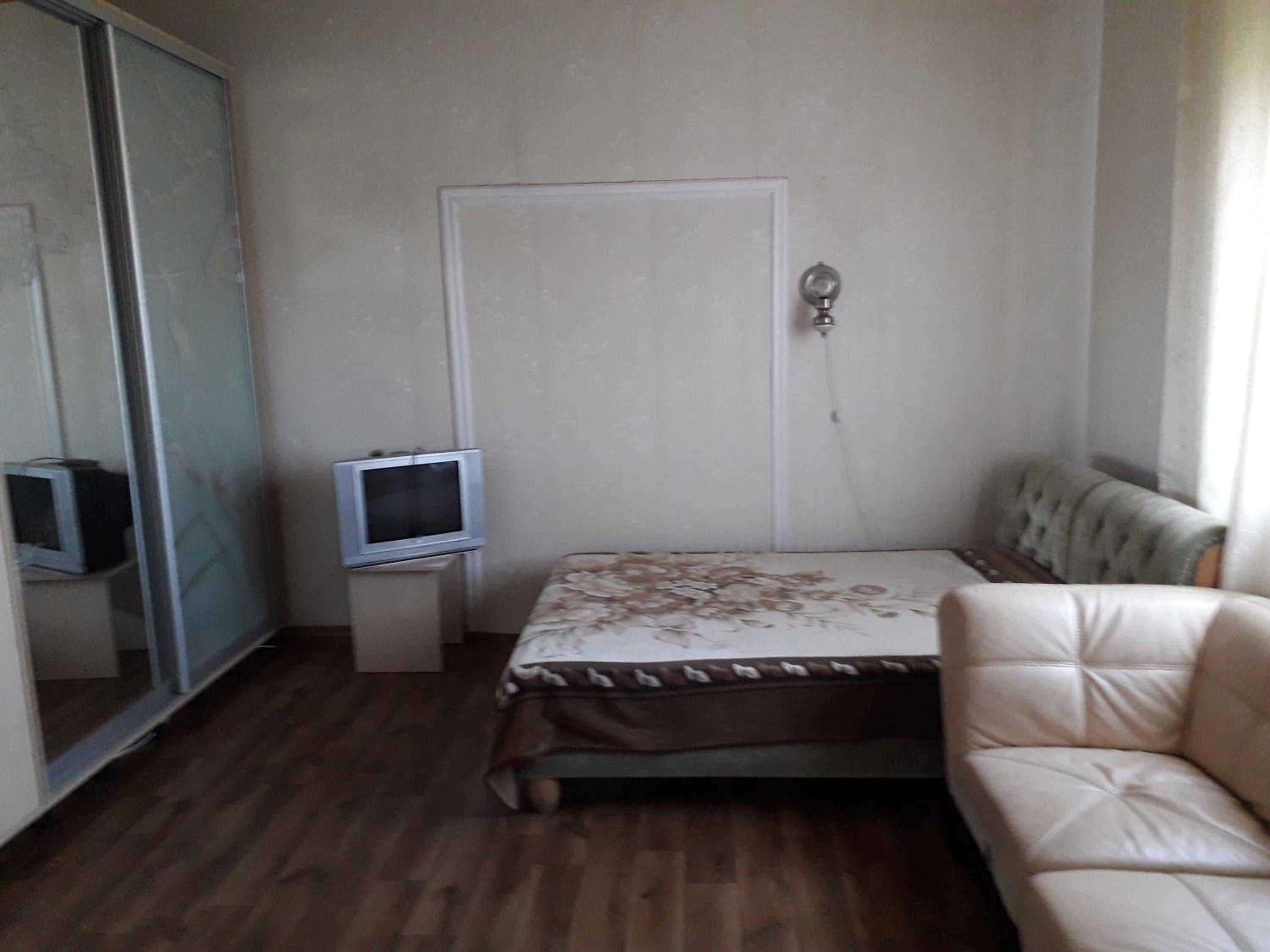 Apartment Vishnevyj Pereulok 15 view 4