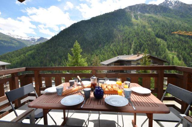 Au Pied des Pistes C7, Grimentz - Modern 3 Bedroom Duplex, Sleeps 8