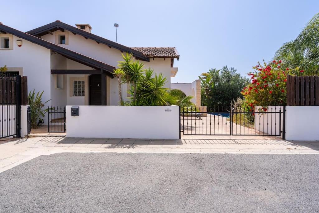 Lumina 2-Bedroom Villa and Pool in Ayia Napa