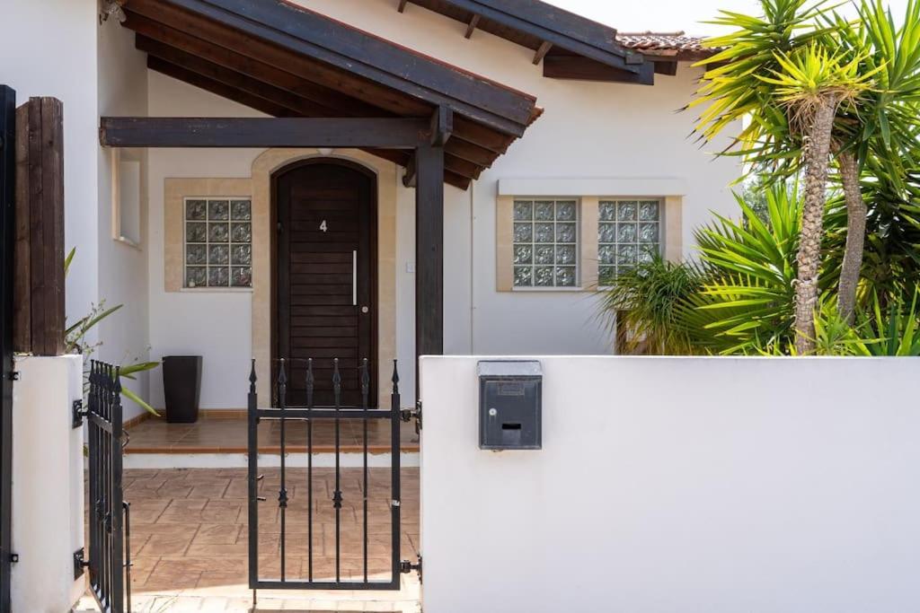 Lumina 2-Bedroom Villa and Pool in Ayia Napa