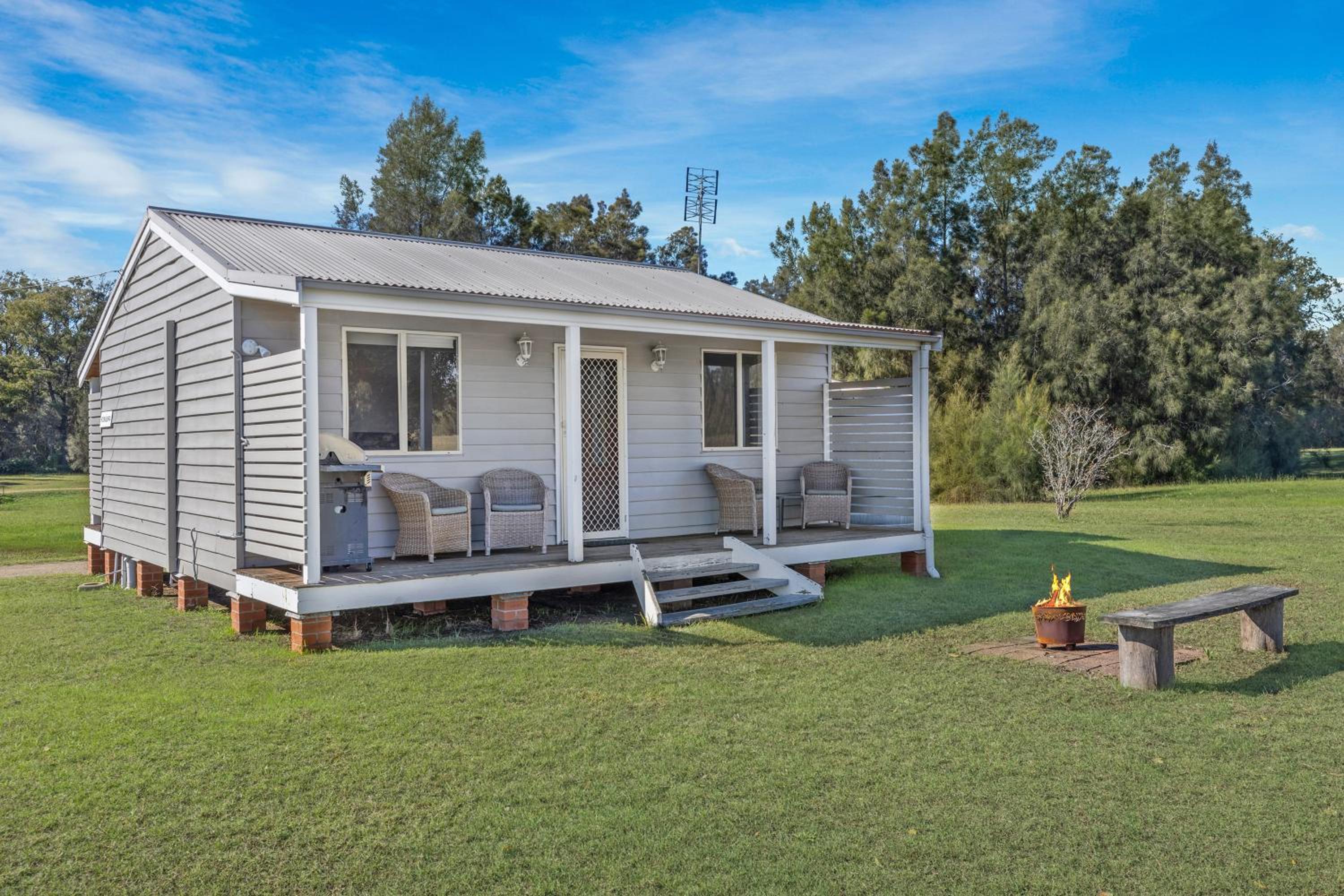 Madigan Cottages - The Kookaburra Cottage